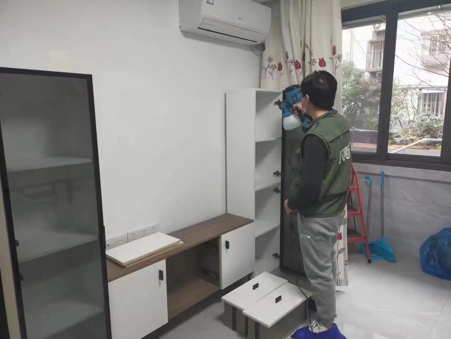 装修异味大不能忽视，否则容易损害身体健康