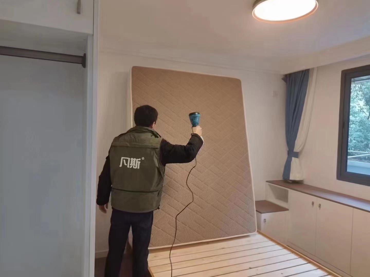 鞋子味道太大，影响生活了怎么办