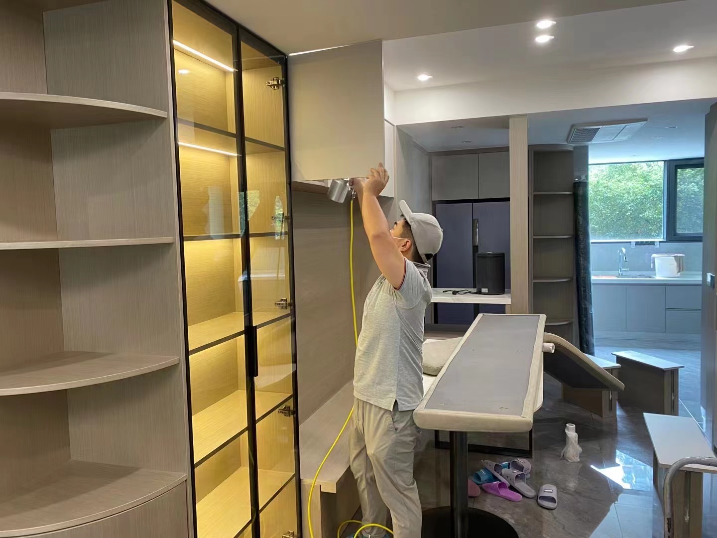 甲醛只超标了一点，轻微超标能入住吗