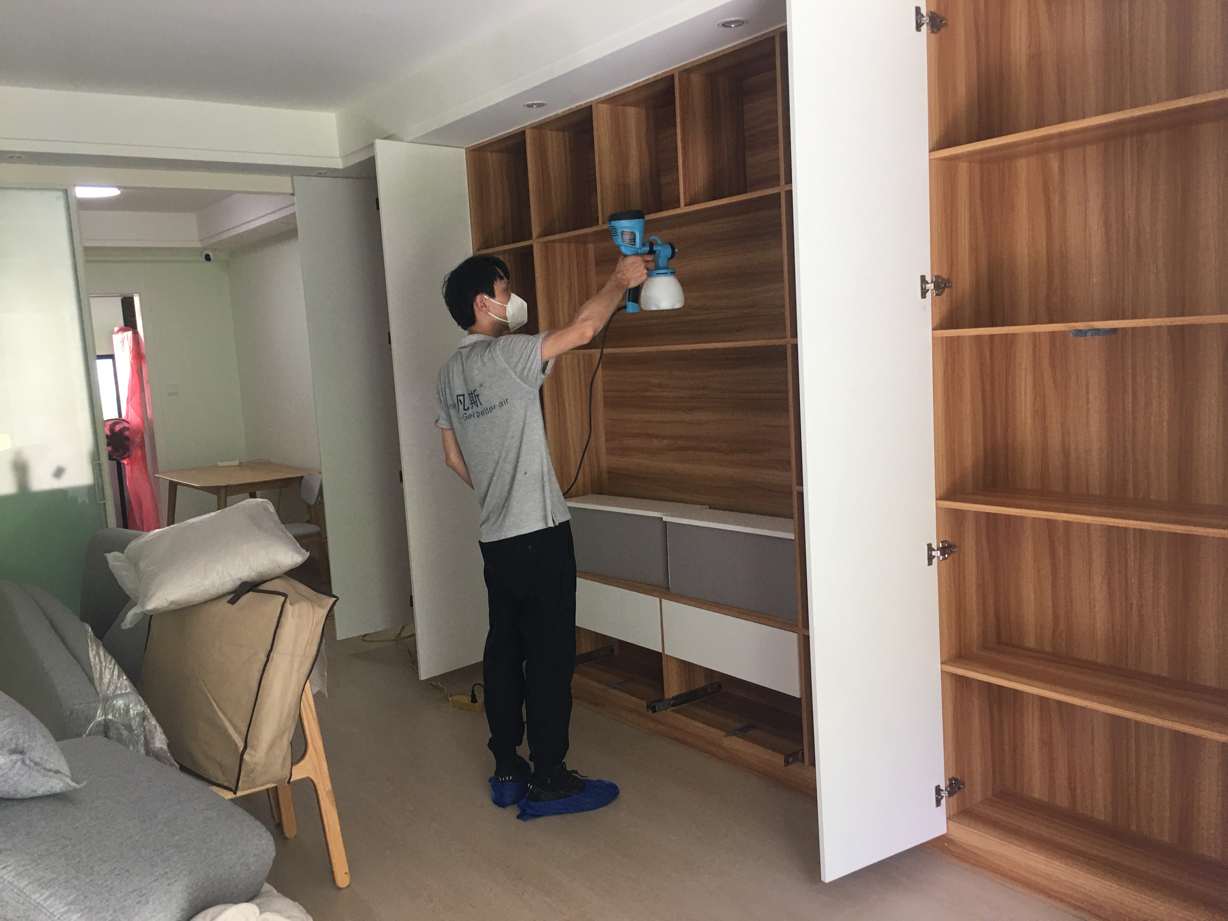 衣柜关久了有异味怎么处理