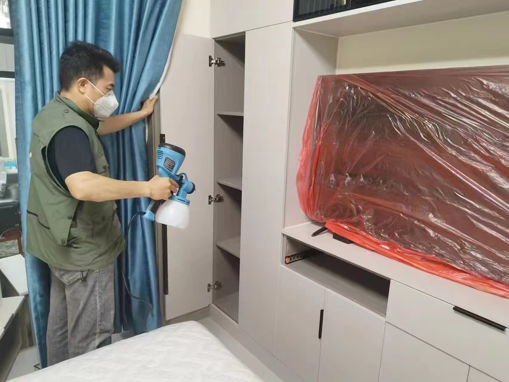 乳胶漆甲醛和voc含量高吗？